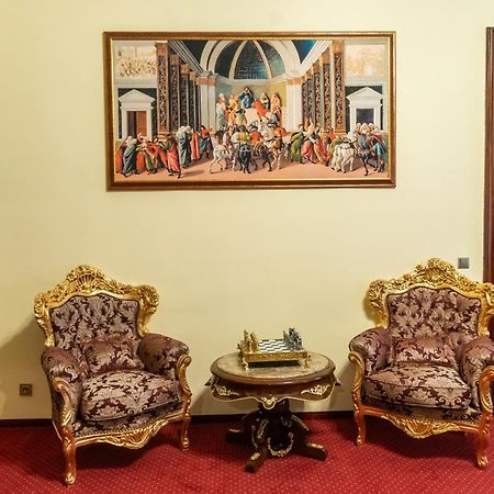 Zamek D'Este كلوم يو تريبون المظهر الخارجي الصورة
